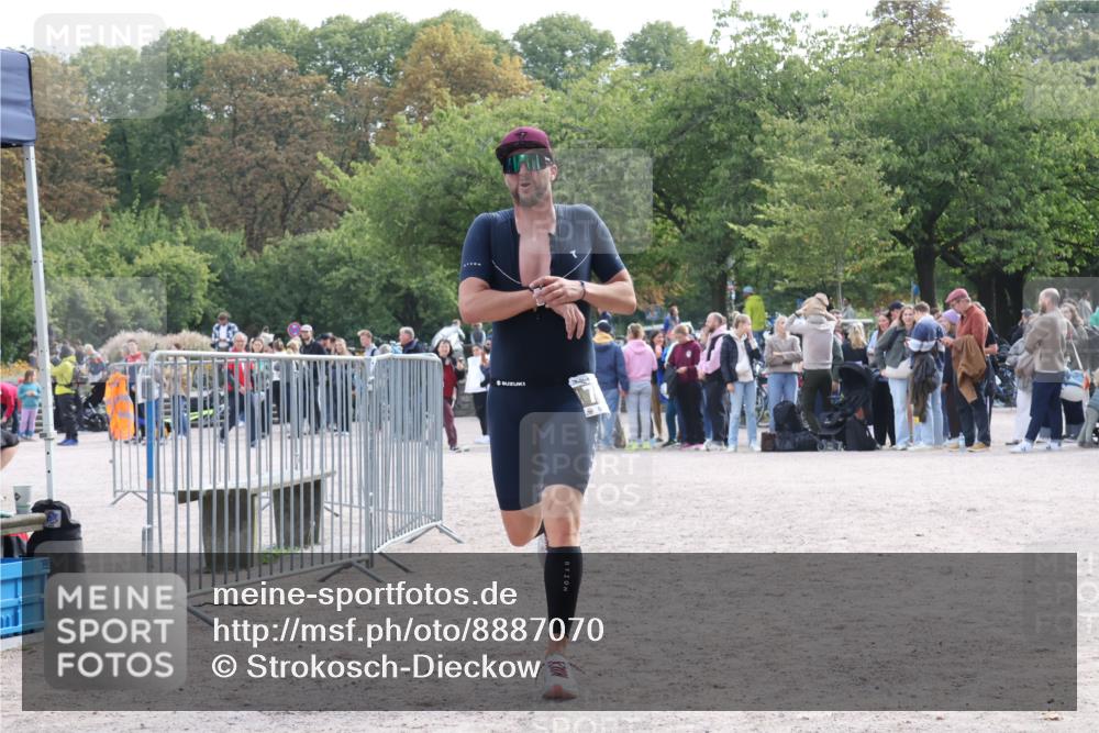 14.09.2025 - Stadtparktriathlon Strokosch-Dieckow http://msf.ph/oto/8887070 14.09.2025 11:32:54 Ziel 769 meine-sportfotos.de