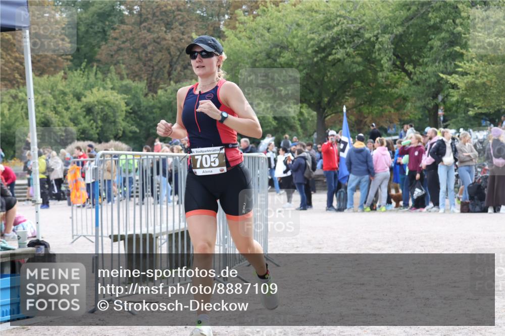 14.09.2025 - Stadtparktriathlon Strokosch-Dieckow http://msf.ph/oto/8887109 14.09.2025 11:33:32 Ziel 633, 705 meine-sportfotos.de