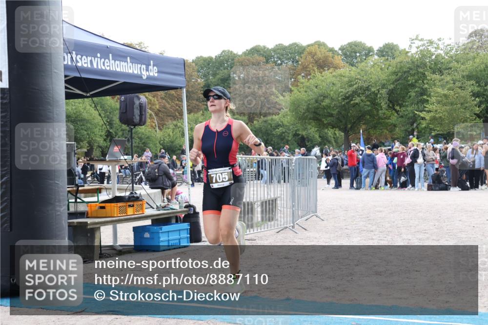 14.09.2025 - Stadtparktriathlon Strokosch-Dieckow http://msf.ph/oto/8887110 14.09.2025 11:33:33 Ziel 633, 705 meine-sportfotos.de