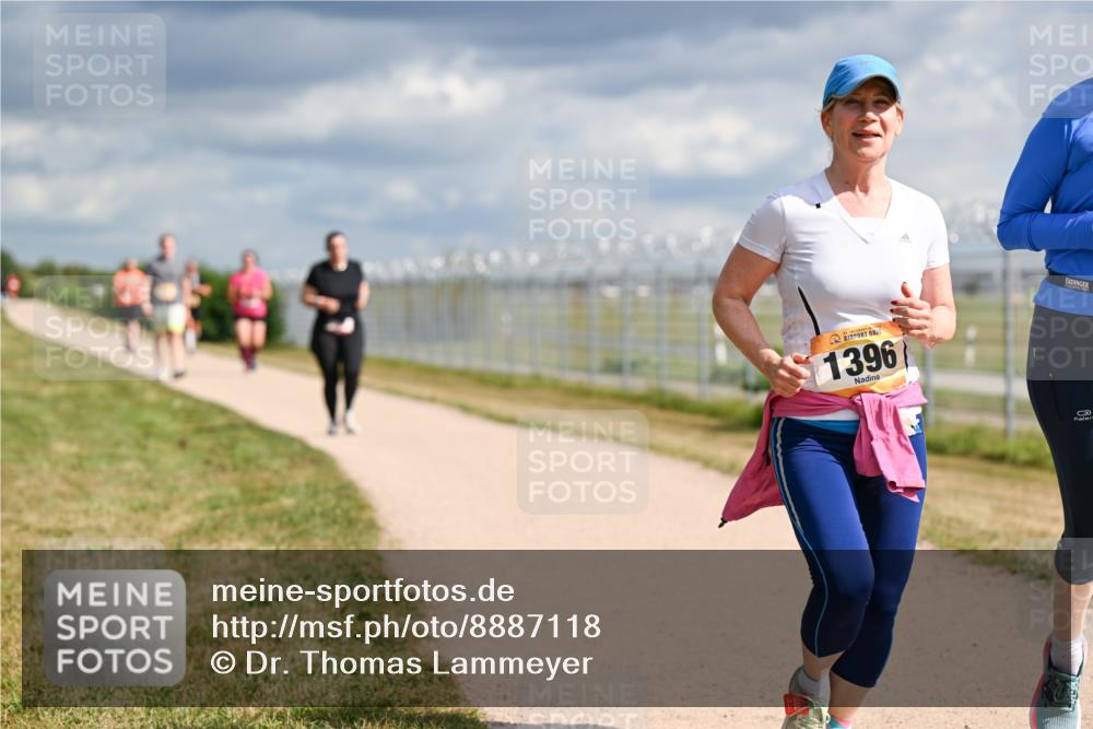 14.09.2025 - Airport Race Dr. Thomas Lammeyer http://msf.ph/oto/8887118 14.09.2025 12:49:19 Laufen 1396 meine-sportfotos.de