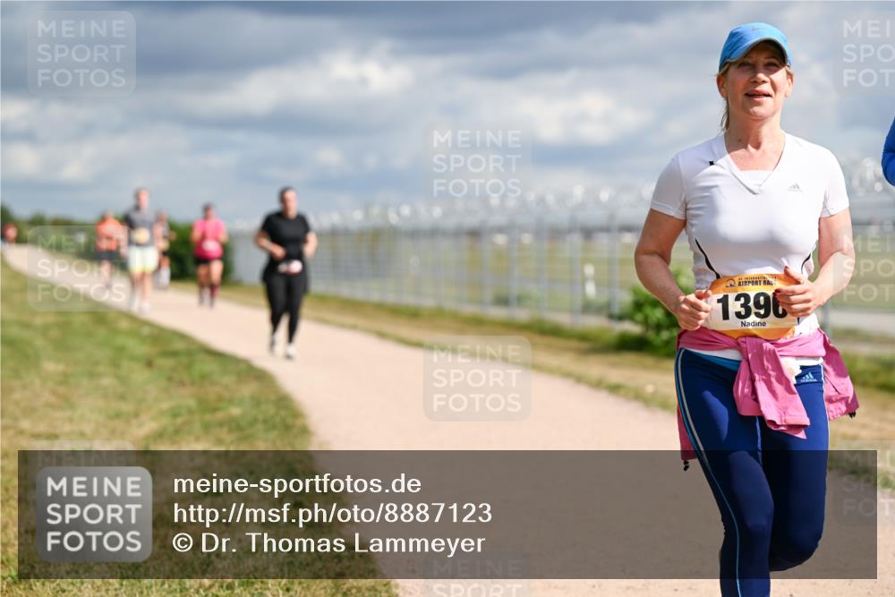 14.09.2025 - Airport Race Dr. Thomas Lammeyer http://msf.ph/oto/8887123 14.09.2025 12:49:19 Laufen 1396 meine-sportfotos.de