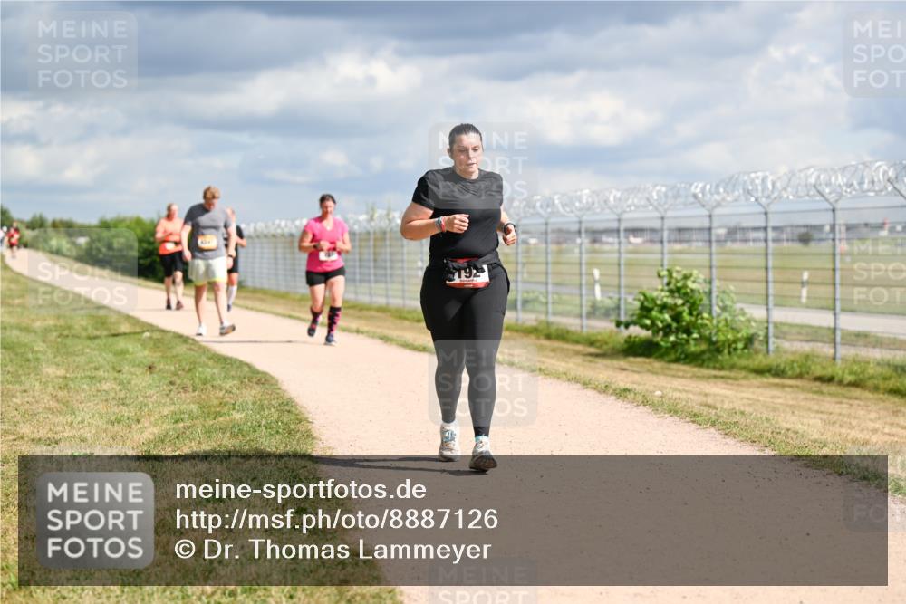 14.09.2025 - Airport Race Dr. Thomas Lammeyer http://msf.ph/oto/8887126 14.09.2025 12:49:24 Laufen 614 meine-sportfotos.de