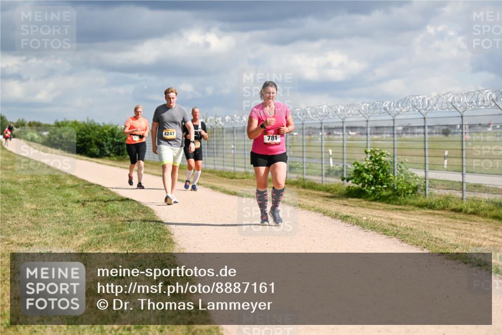 14.09.2025 - Airport Race Dr. Thomas Lammeyer http://msf.ph/oto/8887161 14.09.2025 12:49:29 Laufen 4247, 781 meine-sportfotos.de