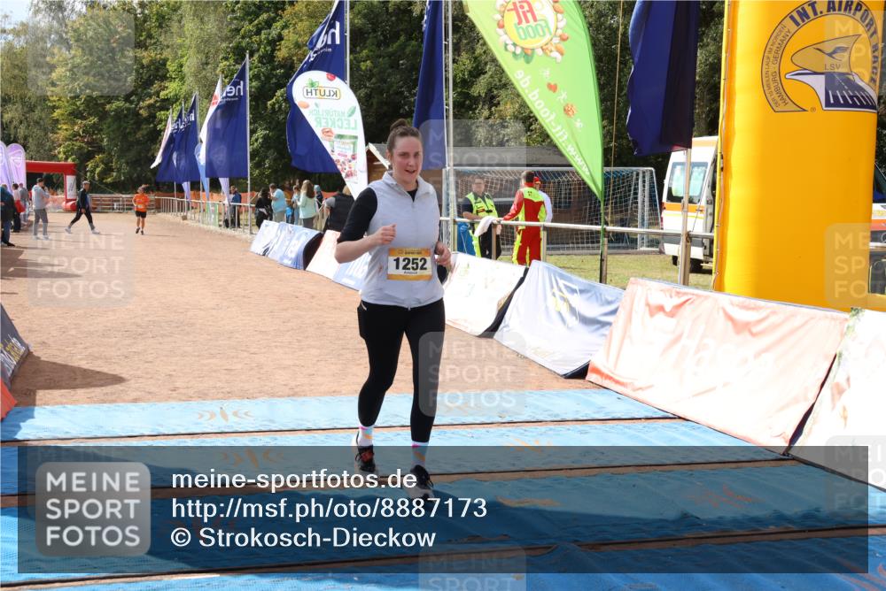 14.09.2025 - Airport Race Strokosch-Dieckow http://msf.ph/oto/8887173 14.09.2025 12:54:10 Ziel 1252 meine-sportfotos.de