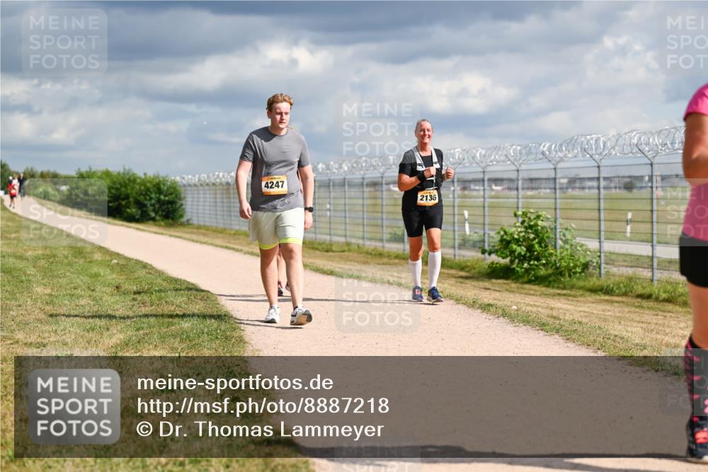 14.09.2025 - Airport Race Dr. Thomas Lammeyer http://msf.ph/oto/8887218 14.09.2025 12:49:33 Laufen 4247, 2136 meine-sportfotos.de