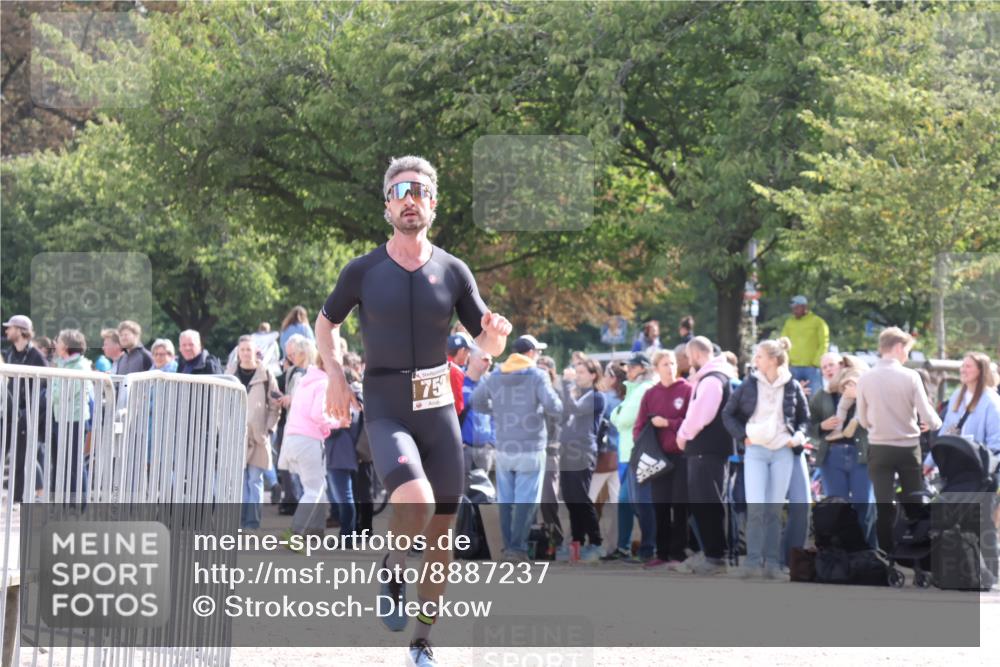 14.09.2025 - Stadtparktriathlon Strokosch-Dieckow http://msf.ph/oto/8887237 14.09.2025 11:35:17 Ziel 752, 811 meine-sportfotos.de