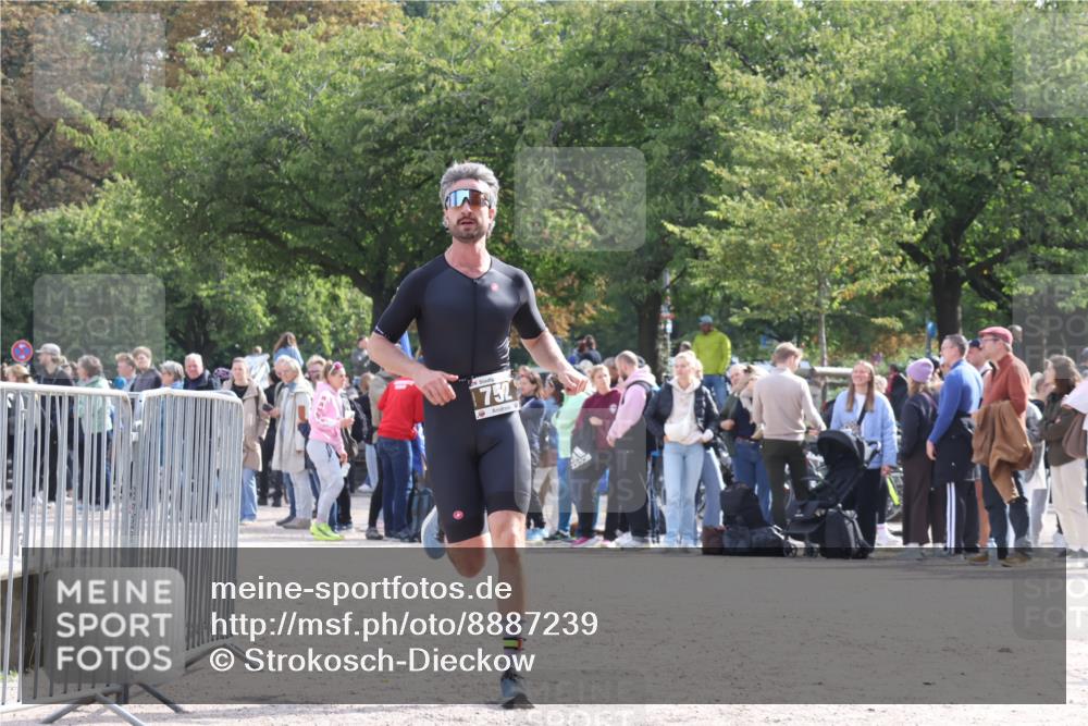 14.09.2025 - Stadtparktriathlon Strokosch-Dieckow http://msf.ph/oto/8887239 14.09.2025 11:35:18 Ziel 752, 811 meine-sportfotos.de