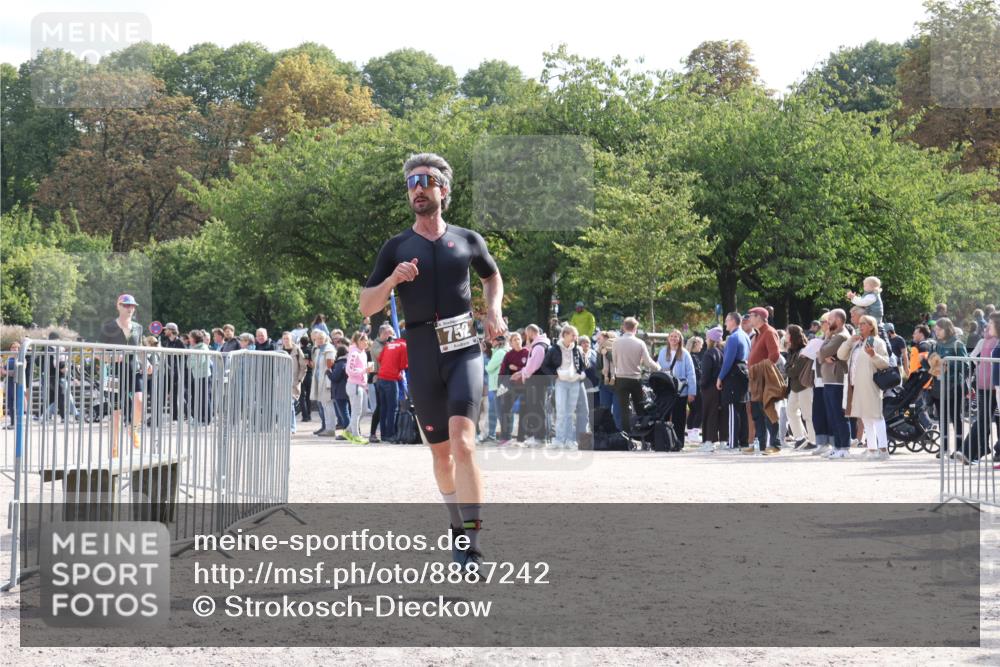 14.09.2025 - Stadtparktriathlon Strokosch-Dieckow http://msf.ph/oto/8887242 14.09.2025 11:35:19 Ziel 752, 811 meine-sportfotos.de