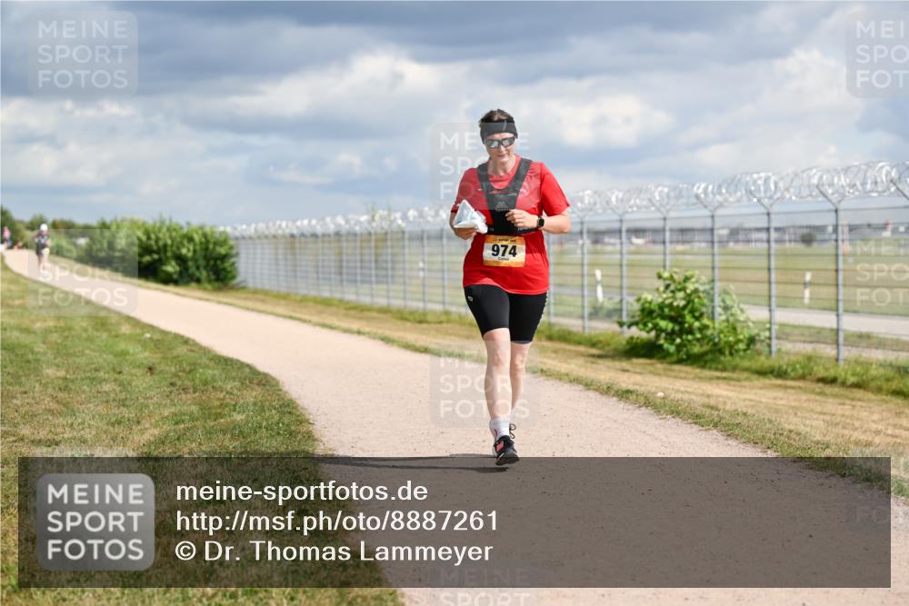 14.09.2025 - Airport Race Dr. Thomas Lammeyer http://msf.ph/oto/8887261 14.09.2025 12:50:11 Laufen 974 meine-sportfotos.de