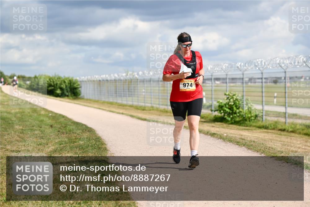 14.09.2025 - Airport Race Dr. Thomas Lammeyer http://msf.ph/oto/8887267 14.09.2025 12:50:11 Laufen 974 meine-sportfotos.de