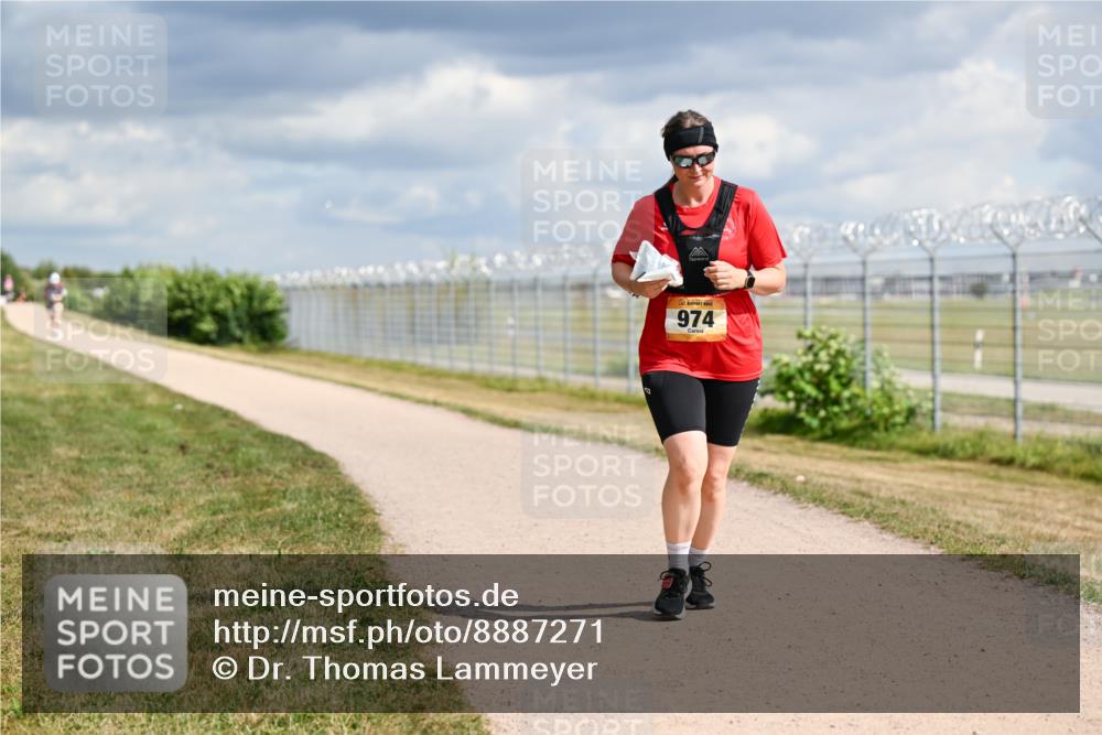 14.09.2025 - Airport Race Dr. Thomas Lammeyer http://msf.ph/oto/8887271 14.09.2025 12:50:12 Laufen 974 meine-sportfotos.de