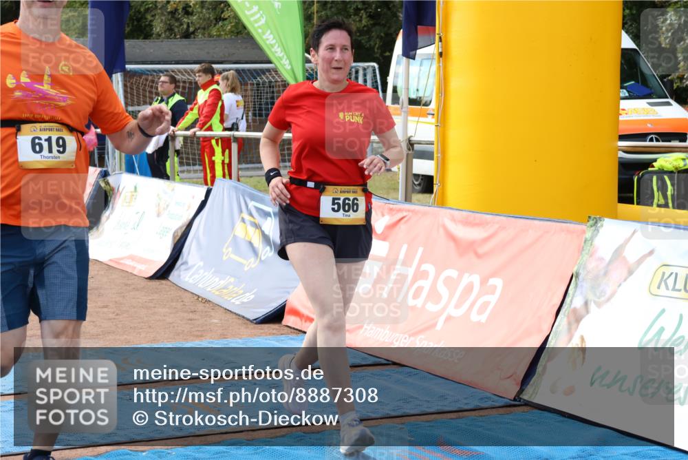 14.09.2025 - Airport Race Strokosch-Dieckow http://msf.ph/oto/8887308 14.09.2025 12:54:41 Ziel 482, 566, 619, 1820, 1821 meine-sportfotos.de