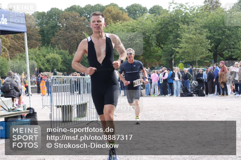 14.09.2025 - Stadtparktriathlon Strokosch-Dieckow http://msf.ph/oto/8887317 14.09.2025 11:36:02 Ziel 759, 783 meine-sportfotos.de