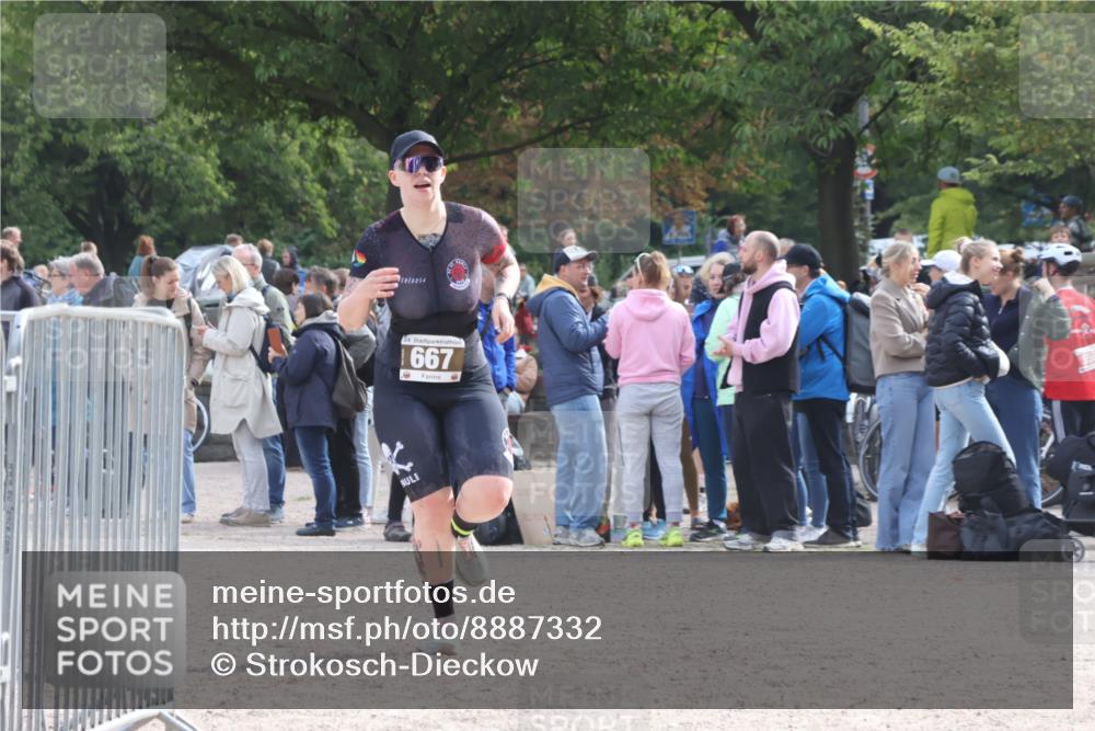 14.09.2025 - Stadtparktriathlon Strokosch-Dieckow http://msf.ph/oto/8887332 14.09.2025 11:36:11 Ziel 667 meine-sportfotos.de