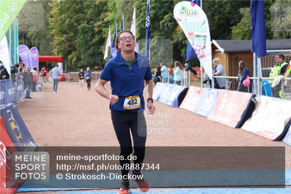 14.09.2025 - Airport Race Strokosch-Dieckow http://msf.ph/oto/8887344 14.09.2025 12:54:46 Ziel 482, 1820, 1821 meine-sportfotos.de