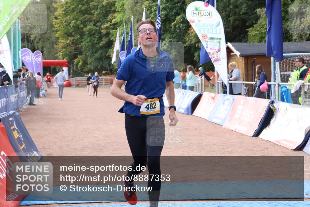 14.09.2025 - Airport Race Strokosch-Dieckow http://msf.ph/oto/8887353 14.09.2025 12:54:46 Ziel 482, 1820, 1821 meine-sportfotos.de