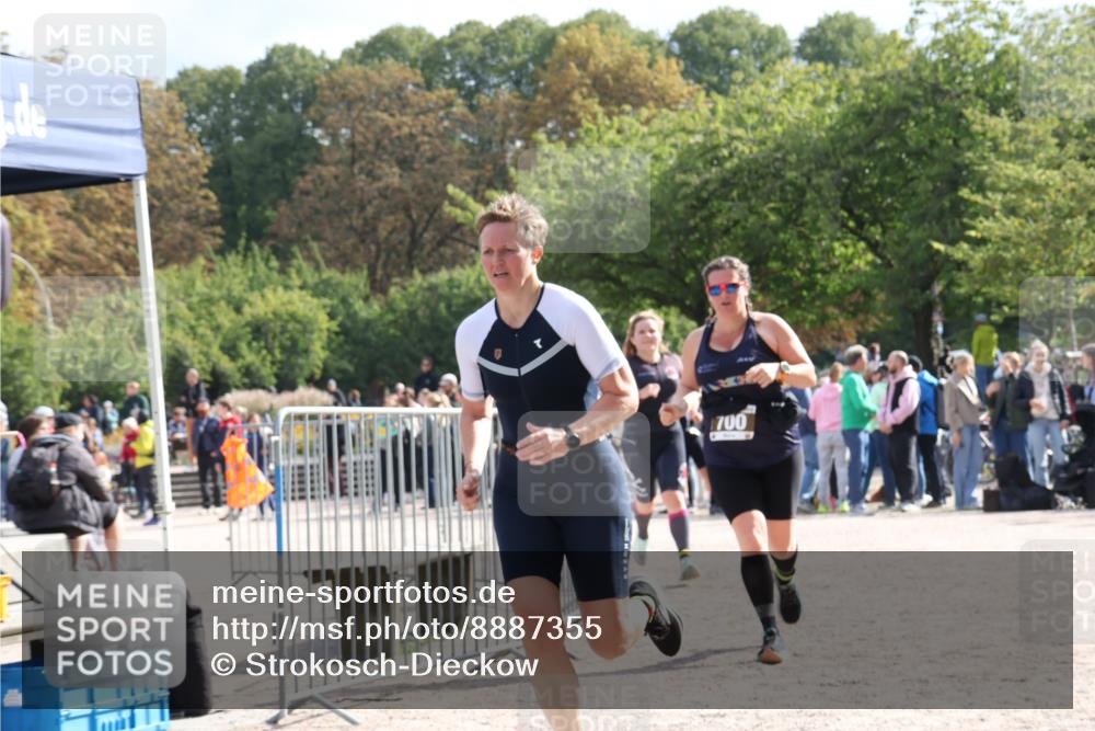 14.09.2025 - Stadtparktriathlon Strokosch-Dieckow http://msf.ph/oto/8887355 14.09.2025 11:36:38 Ziel 650, 700, 716, 799 meine-sportfotos.de