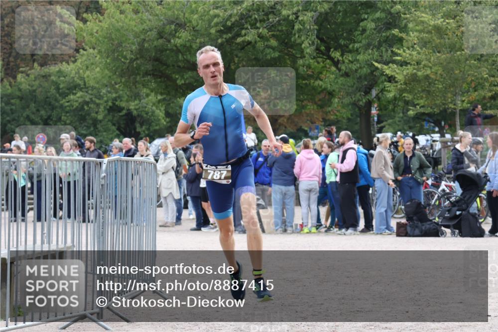 14.09.2025 - Stadtparktriathlon Strokosch-Dieckow http://msf.ph/oto/8887415 14.09.2025 11:38:11 Ziel 636, 758, 787 meine-sportfotos.de
