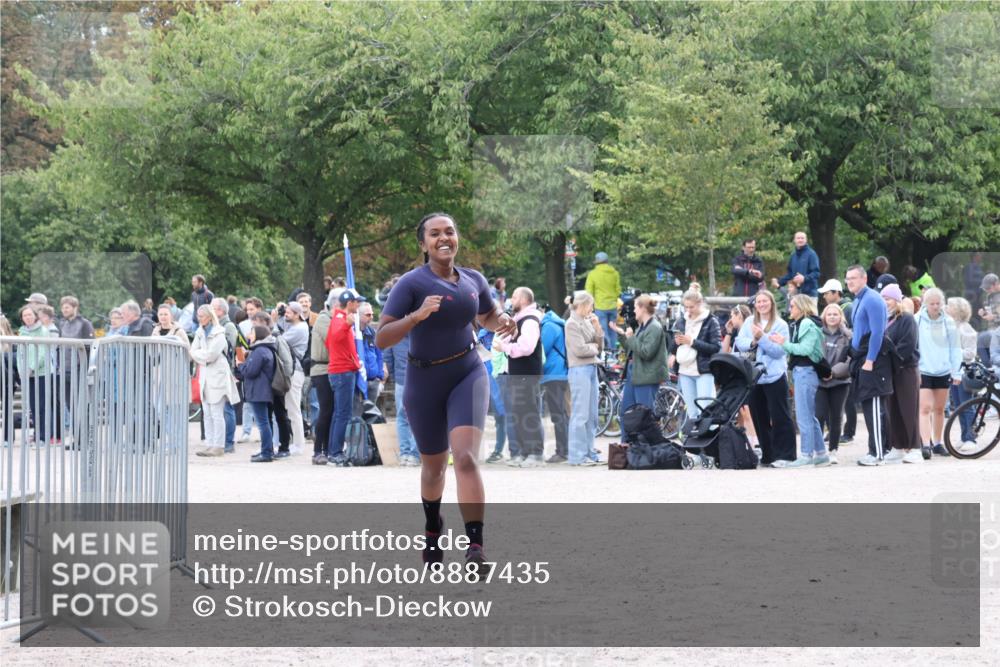 14.09.2025 - Stadtparktriathlon Strokosch-Dieckow http://msf.ph/oto/8887435 14.09.2025 11:38:44 Ziel 692, 760 meine-sportfotos.de