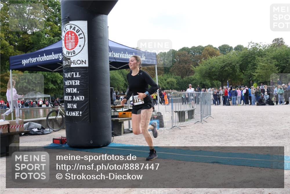 14.09.2025 - Stadtparktriathlon Strokosch-Dieckow http://msf.ph/oto/8887447 14.09.2025 11:38:59 Ziel 712, 728 meine-sportfotos.de