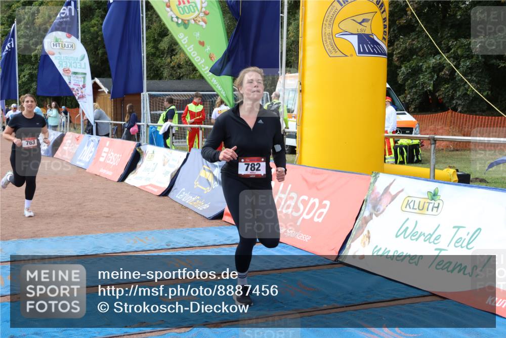 14.09.2025 - Airport Race Strokosch-Dieckow http://msf.ph/oto/8887456 14.09.2025 12:55:17 Ziel 545, 763, 782, 1077, 2184, 4039, 4249 meine-sportfotos.de