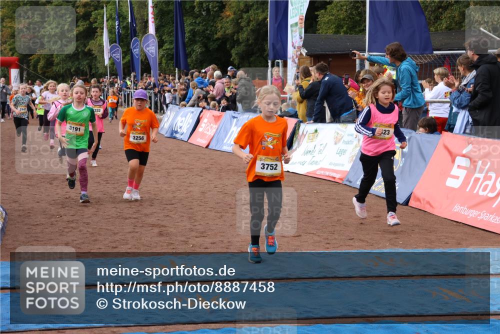 14.09.2025 - Airport Race Strokosch-Dieckow http://msf.ph/oto/8887458 14.09.2025 10:30:27 Ziel 3016, 3147, 3183, 3224, 3256, 3323, 3332, 3334, 3354, 3403, 3553, 3752 meine-sportfotos.de