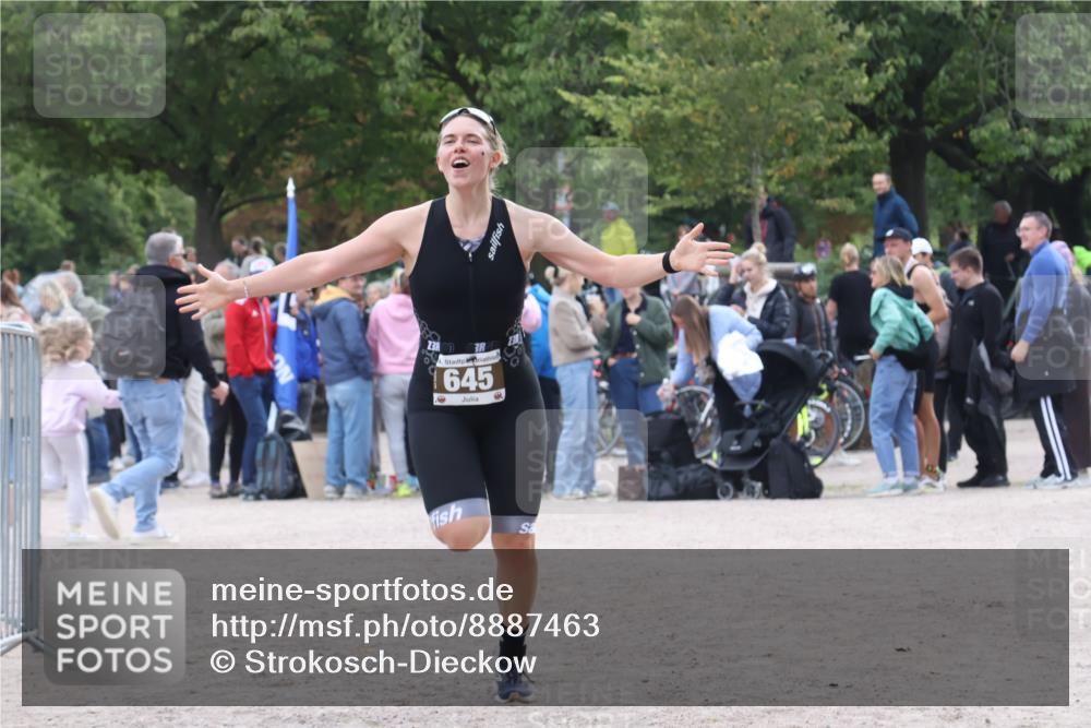 14.09.2025 - Stadtparktriathlon Strokosch-Dieckow http://msf.ph/oto/8887463 14.09.2025 11:39:29 Ziel 645, 766 meine-sportfotos.de