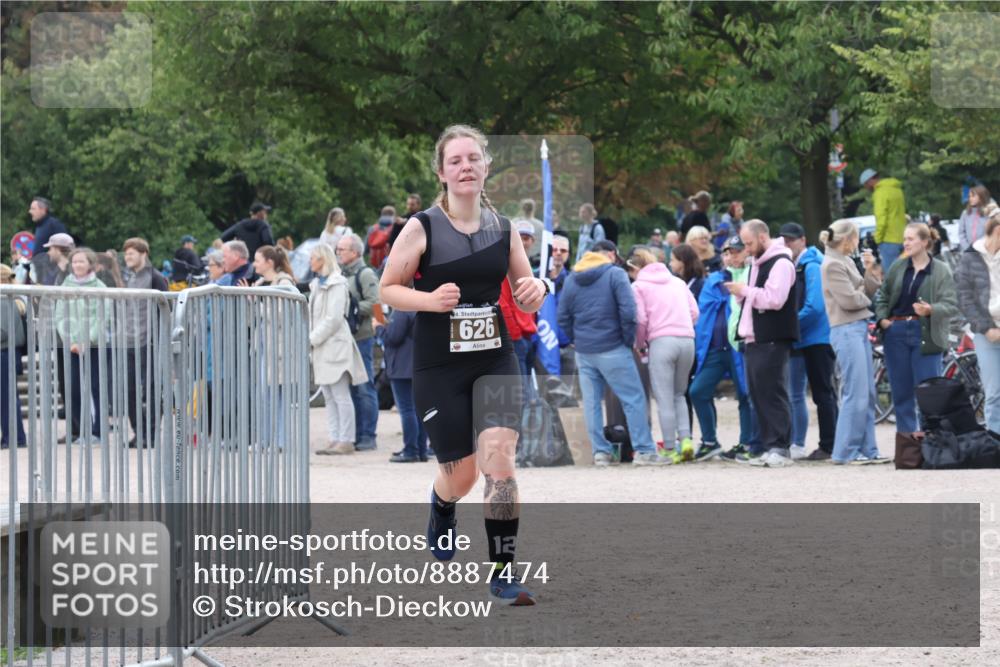 14.09.2025 - Stadtparktriathlon Strokosch-Dieckow http://msf.ph/oto/8887474 14.09.2025 11:39:54 Ziel 626, 771 meine-sportfotos.de
