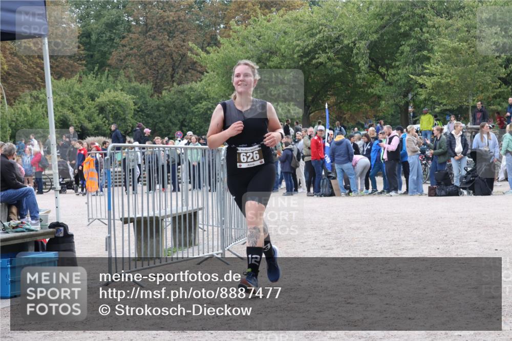 14.09.2025 - Stadtparktriathlon Strokosch-Dieckow http://msf.ph/oto/8887477 14.09.2025 11:39:56 Ziel 626 meine-sportfotos.de