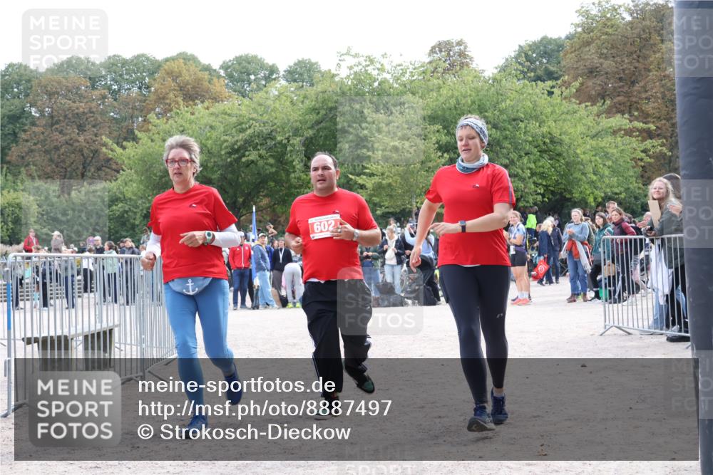 14.09.2025 - Stadtparktriathlon Strokosch-Dieckow http://msf.ph/oto/8887497 14.09.2025 11:41:44 Ziel 602, 781 meine-sportfotos.de