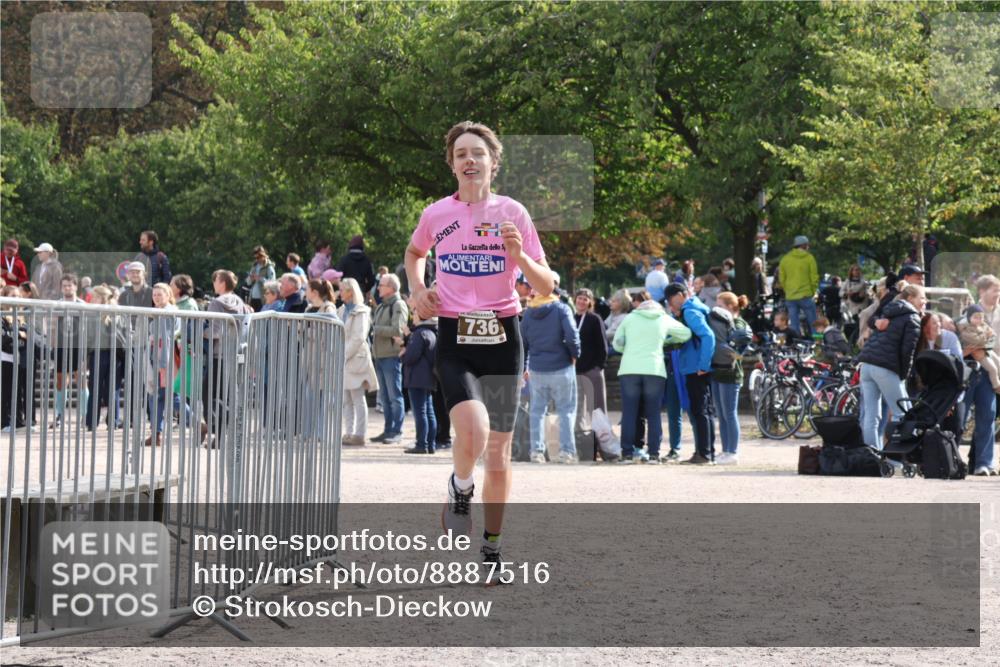 14.09.2025 - Stadtparktriathlon Strokosch-Dieckow http://msf.ph/oto/8887516 14.09.2025 11:42:30 Ziel 736 meine-sportfotos.de