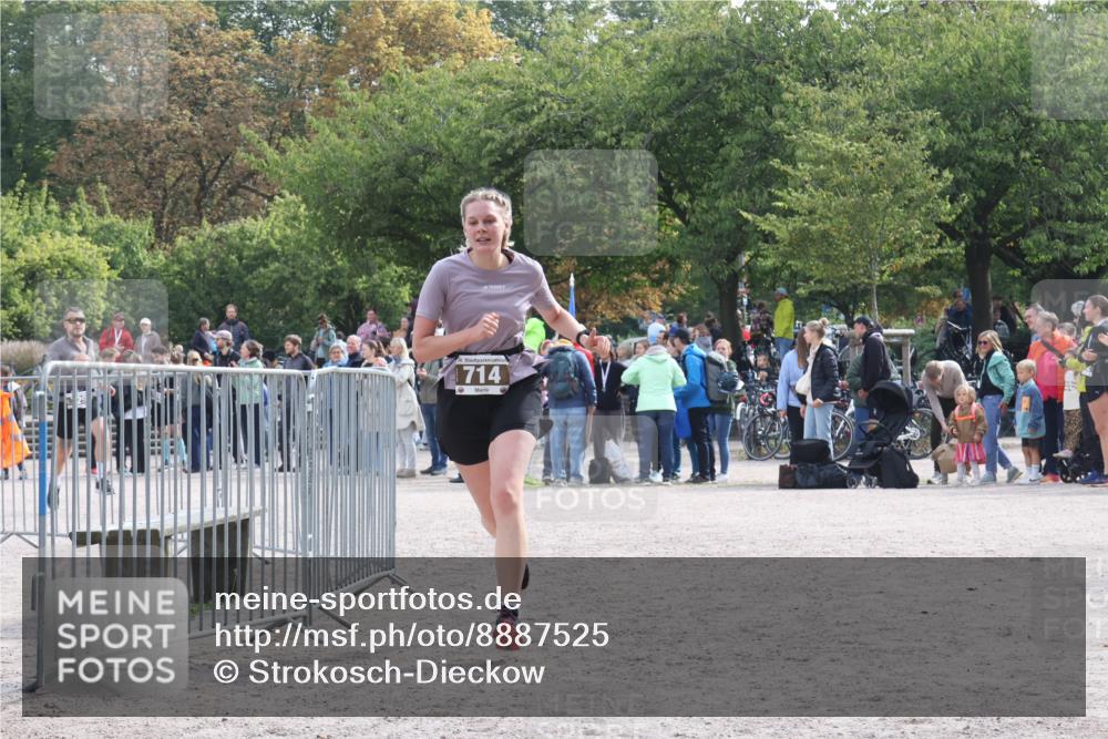 14.09.2025 - Stadtparktriathlon Strokosch-Dieckow http://msf.ph/oto/8887525 14.09.2025 11:42:41 Ziel 714, 729, 762 meine-sportfotos.de