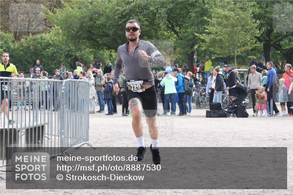 14.09.2025 - Stadtparktriathlon Strokosch-Dieckow http://msf.ph/oto/8887530 14.09.2025 11:42:44 Ziel 714, 729, 762 meine-sportfotos.de