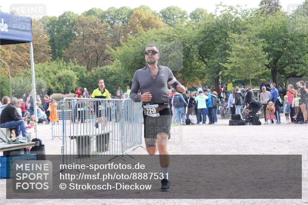 14.09.2025 - Stadtparktriathlon Strokosch-Dieckow http://msf.ph/oto/8887531 14.09.2025 11:42:44 Ziel 714, 729, 762 meine-sportfotos.de