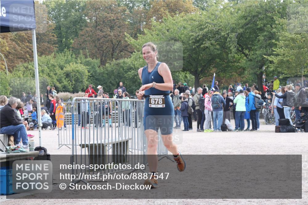 14.09.2025 - Stadtparktriathlon Strokosch-Dieckow http://msf.ph/oto/8887547 14.09.2025 11:42:51 Ziel 678, 729, 762 meine-sportfotos.de