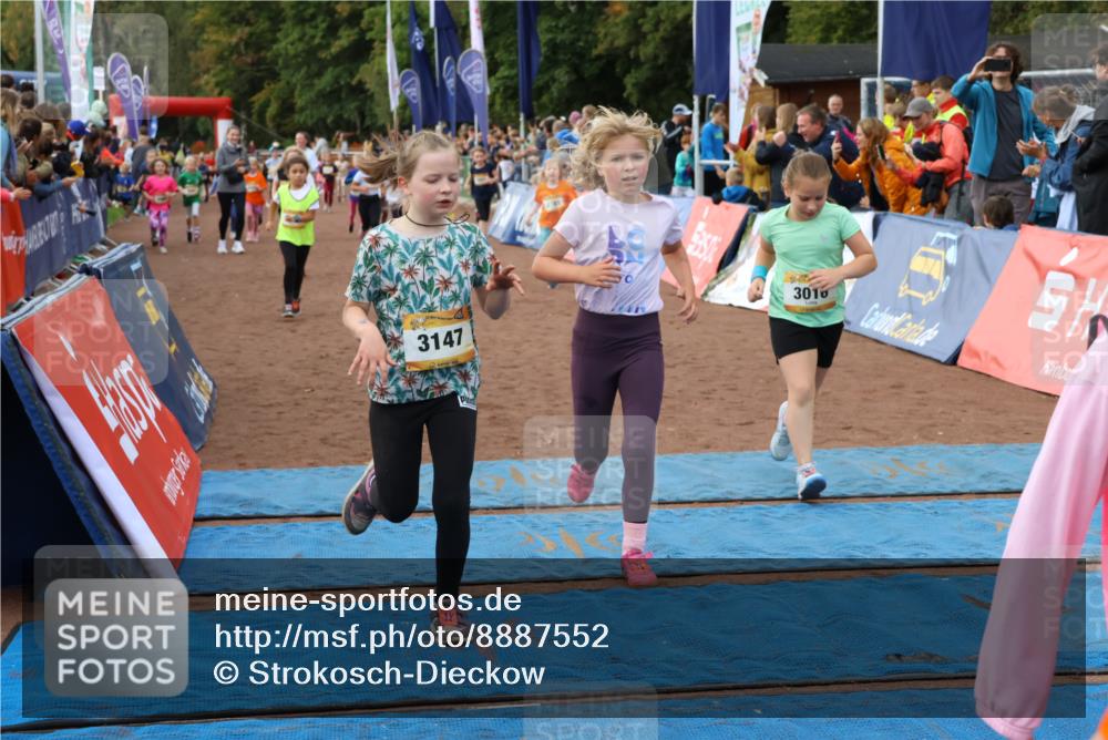 14.09.2025 - Airport Race Strokosch-Dieckow http://msf.ph/oto/8887552 14.09.2025 10:30:32 Ziel 3016, 3031, 3109, 3112, 3147, 3170, 3183, 3224, 3251, 3256, 3257, 3323, 3332, 3334, 3403, 3465, 3467, 3470, 3477, 3553, 3587 meine-sportfotos.de