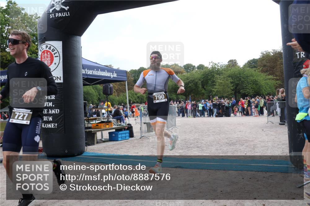 14.09.2025 - Stadtparktriathlon Strokosch-Dieckow http://msf.ph/oto/8887576 14.09.2025 11:43:10 Ziel 631, 686, 727, 790 meine-sportfotos.de