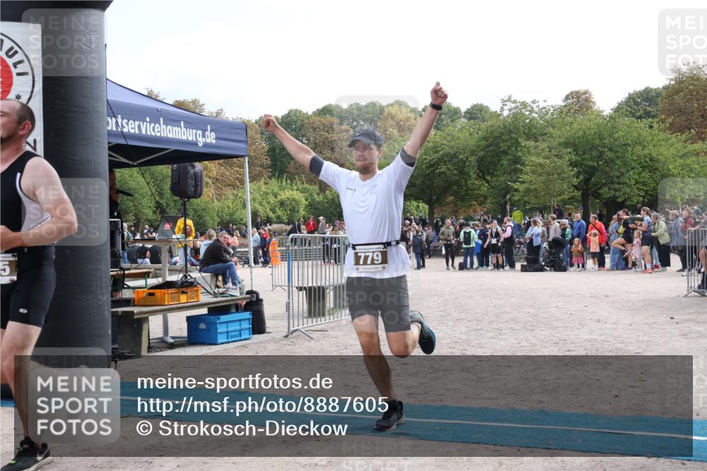 14.09.2025 - Stadtparktriathlon Strokosch-Dieckow http://msf.ph/oto/8887605 14.09.2025 11:44:25 Ziel 779, 785 meine-sportfotos.de