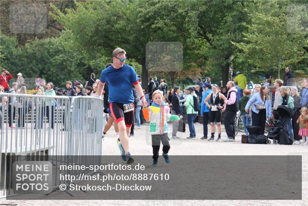 14.09.2025 - Stadtparktriathlon Strokosch-Dieckow http://msf.ph/oto/8887610 14.09.2025 11:44:38 Ziel 754, 777, 815 meine-sportfotos.de