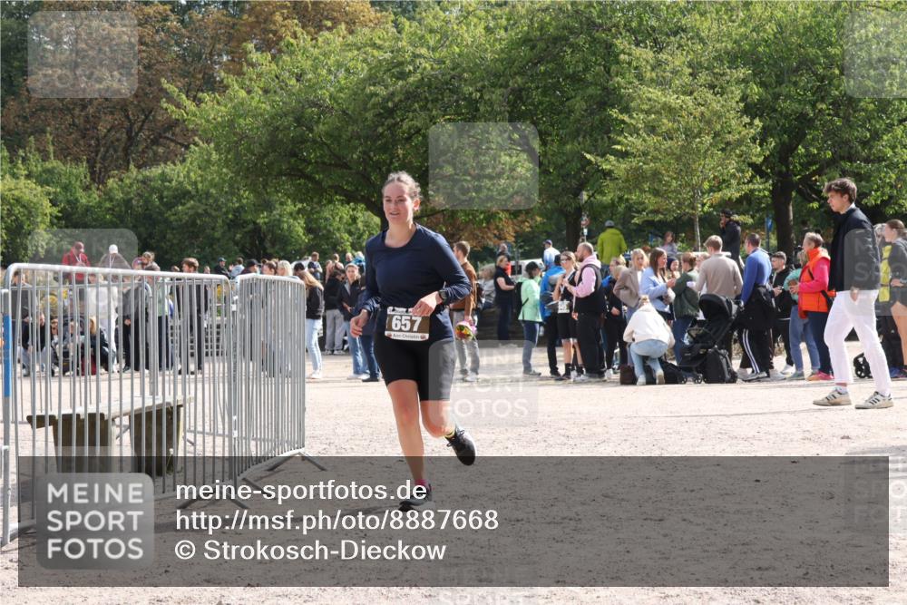 14.09.2025 - Stadtparktriathlon Strokosch-Dieckow http://msf.ph/oto/8887668 14.09.2025 11:46:24 Ziel 657 meine-sportfotos.de