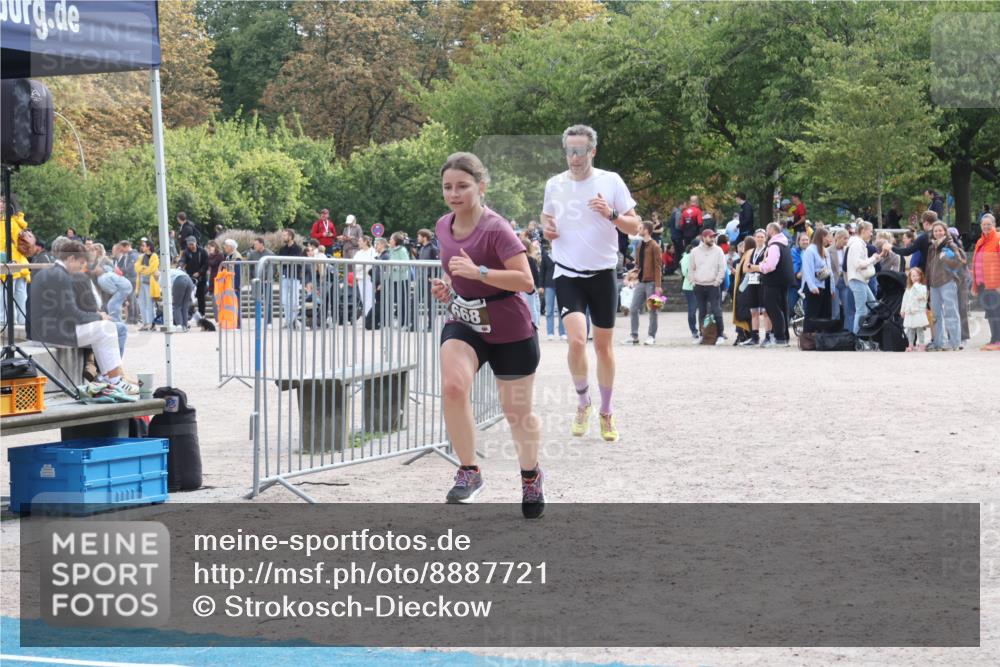 14.09.2025 - Stadtparktriathlon Strokosch-Dieckow http://msf.ph/oto/8887721 14.09.2025 11:48:28 Ziel 668, 808 meine-sportfotos.de