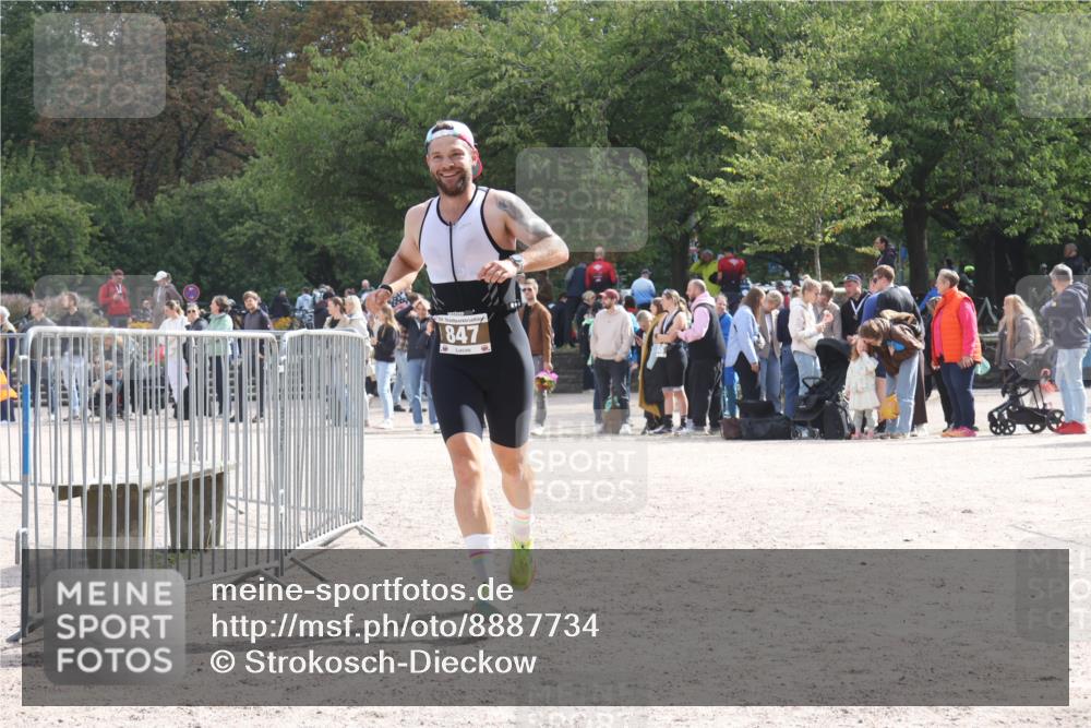 14.09.2025 - Stadtparktriathlon Strokosch-Dieckow http://msf.ph/oto/8887734 14.09.2025 11:48:37 Ziel 847 meine-sportfotos.de
