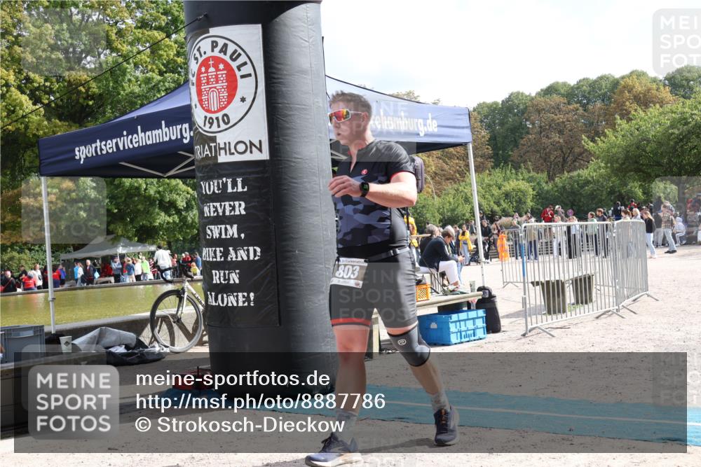 14.09.2025 - Stadtparktriathlon Strokosch-Dieckow http://msf.ph/oto/8887786 14.09.2025 11:49:33 Ziel 780, 803, 825 meine-sportfotos.de