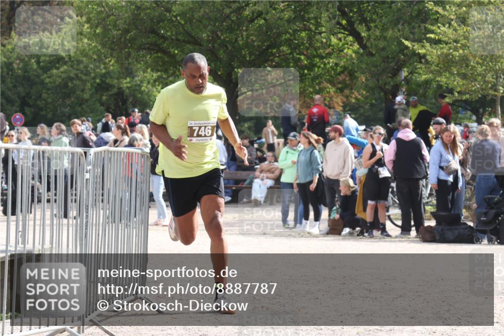 14.09.2025 - Stadtparktriathlon Strokosch-Dieckow http://msf.ph/oto/8887787 14.09.2025 11:50:01 Ziel 746 meine-sportfotos.de