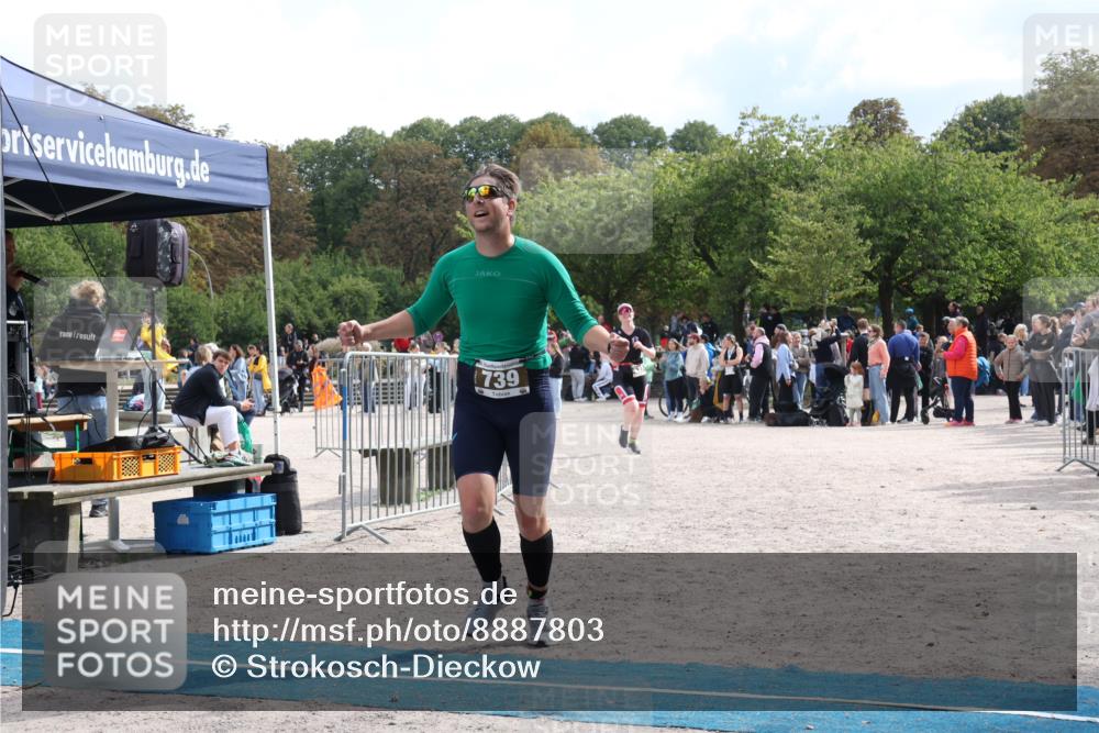 14.09.2025 - Stadtparktriathlon Strokosch-Dieckow http://msf.ph/oto/8887803 14.09.2025 11:50:41 Ziel 627, 739 meine-sportfotos.de