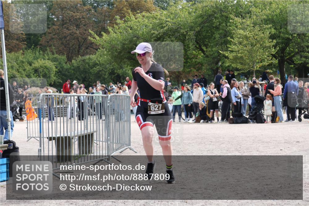 14.09.2025 - Stadtparktriathlon Strokosch-Dieckow http://msf.ph/oto/8887809 14.09.2025 11:50:43 Ziel 627, 739 meine-sportfotos.de