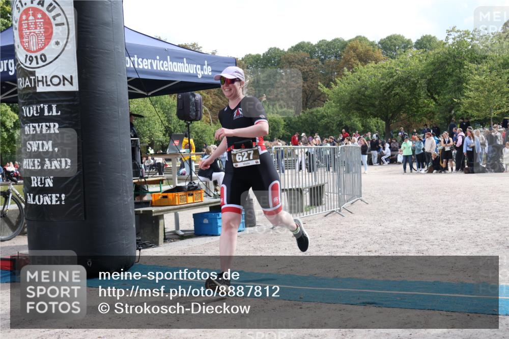 14.09.2025 - Stadtparktriathlon Strokosch-Dieckow http://msf.ph/oto/8887812 14.09.2025 11:50:44 Ziel 627, 739 meine-sportfotos.de