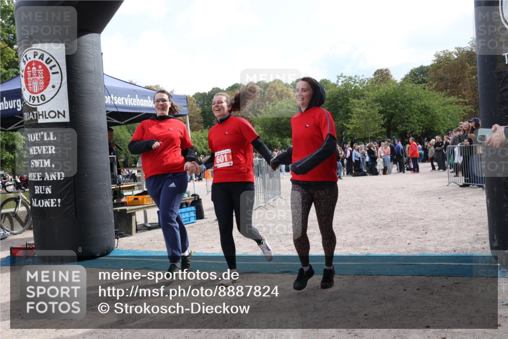 14.09.2025 - Stadtparktriathlon Strokosch-Dieckow http://msf.ph/oto/8887824 14.09.2025 11:50:55 Ziel 601, 774, 807 meine-sportfotos.de