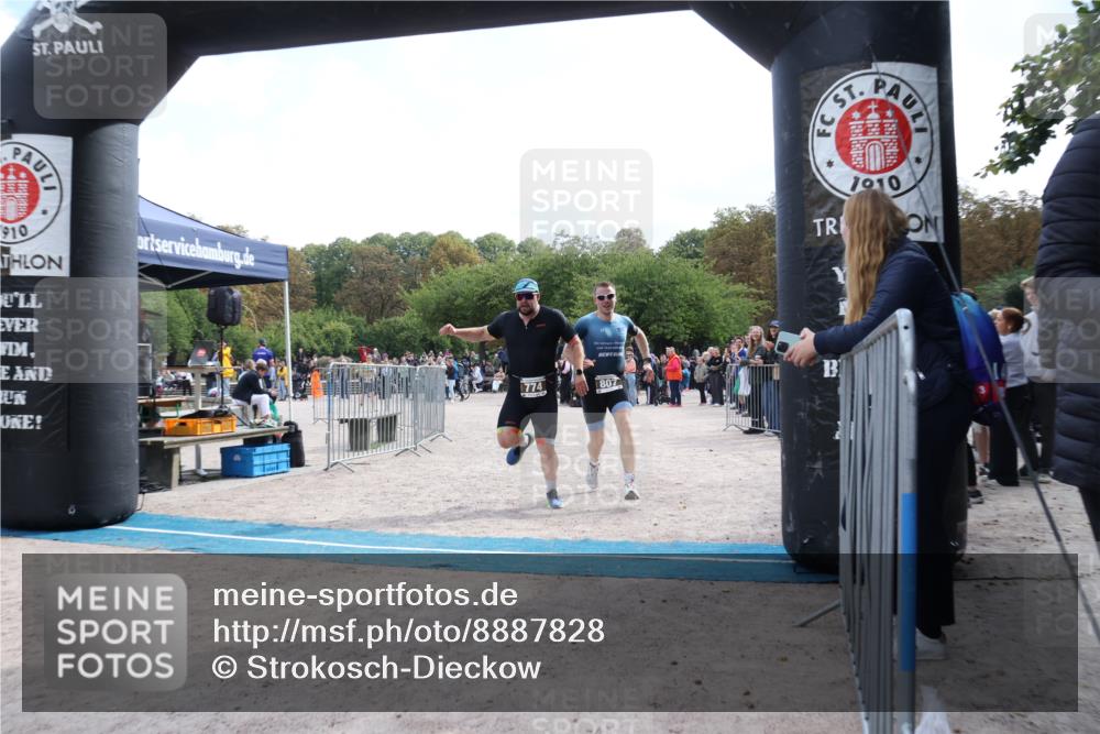 14.09.2025 - Stadtparktriathlon Strokosch-Dieckow http://msf.ph/oto/8887828 14.09.2025 11:51:02 Ziel 774, 807 meine-sportfotos.de