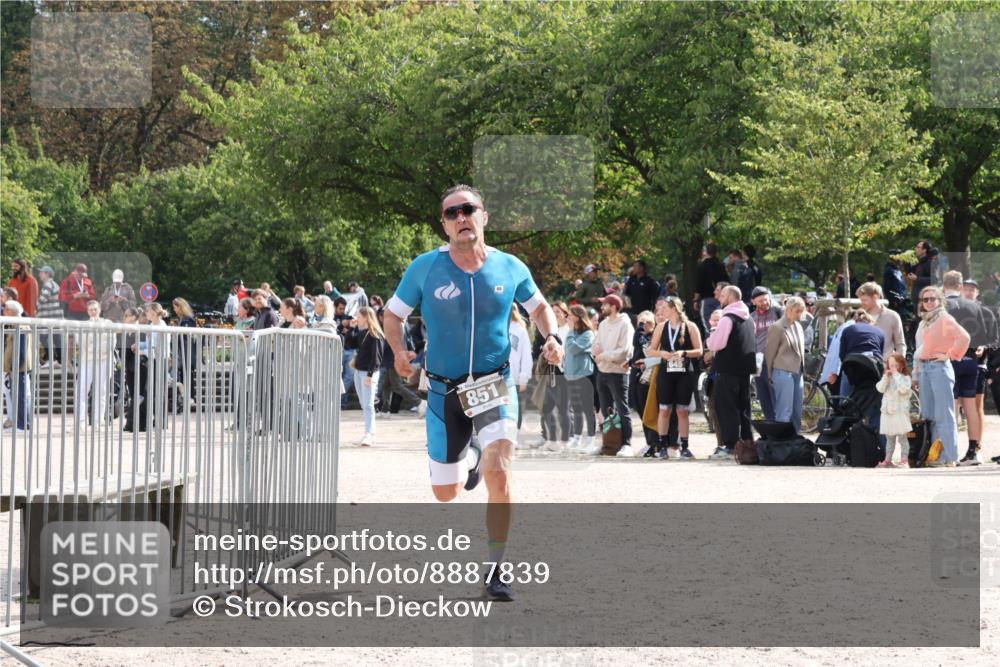 14.09.2025 - Stadtparktriathlon Strokosch-Dieckow http://msf.ph/oto/8887839 14.09.2025 11:51:53 Ziel 851 meine-sportfotos.de